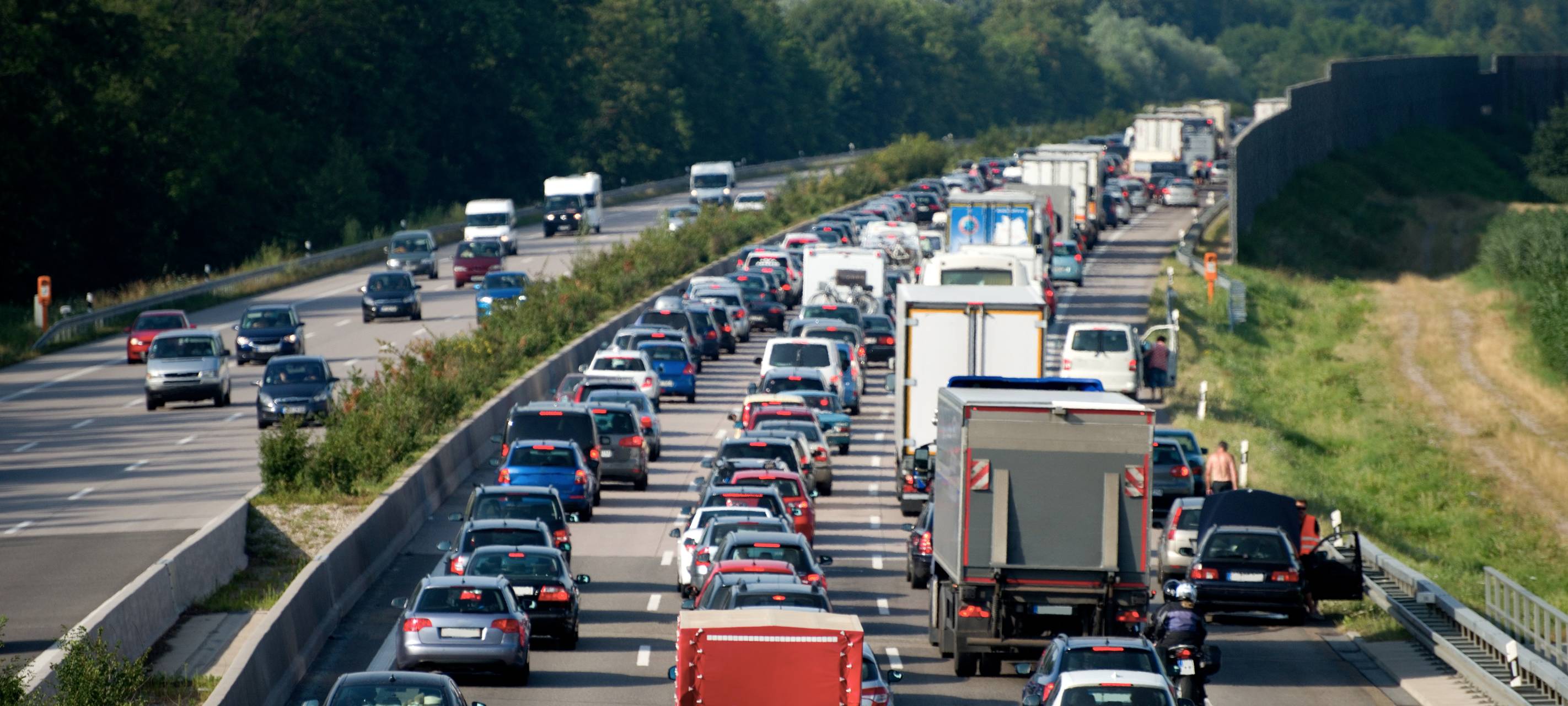 Staugefahr auf Autobahnen vor dem Feiertag