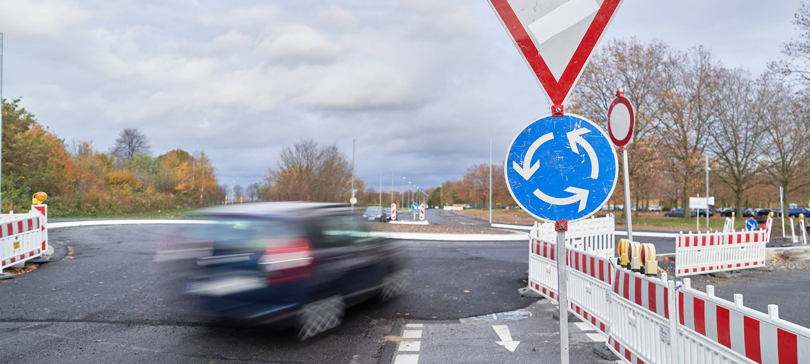 Neuer Kreisverkehr befahrbar