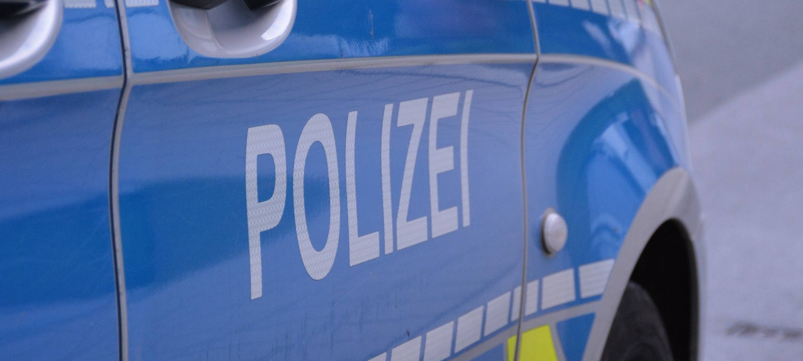 Verfolgungsfahrt mit vermeintlichen Jugendlichen