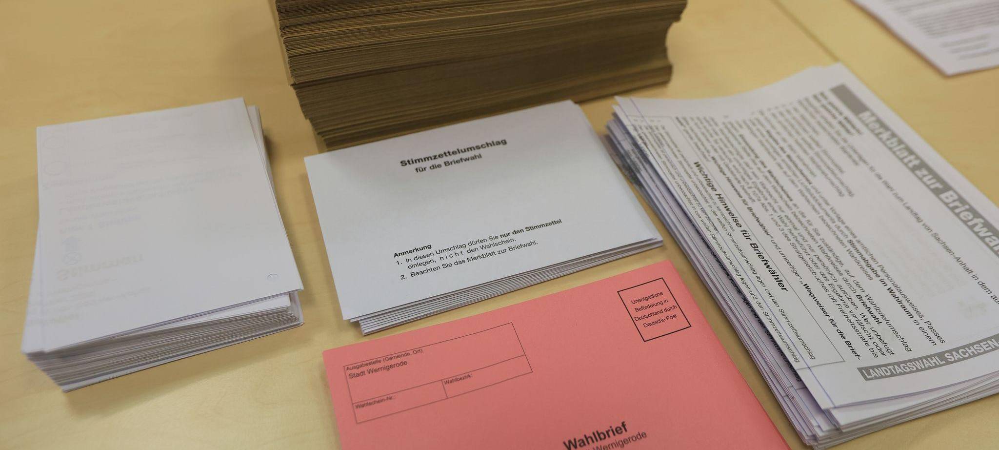 Vorbereitung für Briefwahl in Sachsen-Anhalt